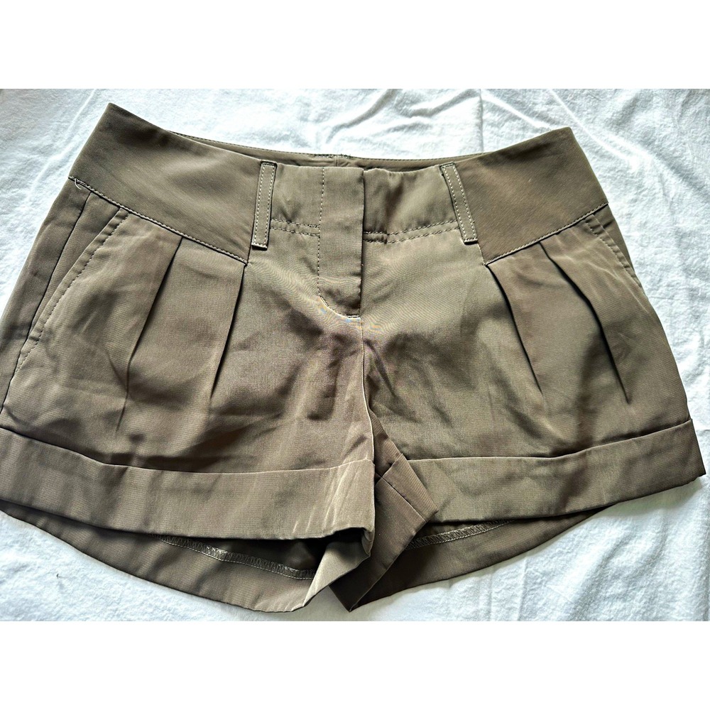 Express Women's Brown Polyester Chino Shorts Mid Rise Pleated Pockets 00